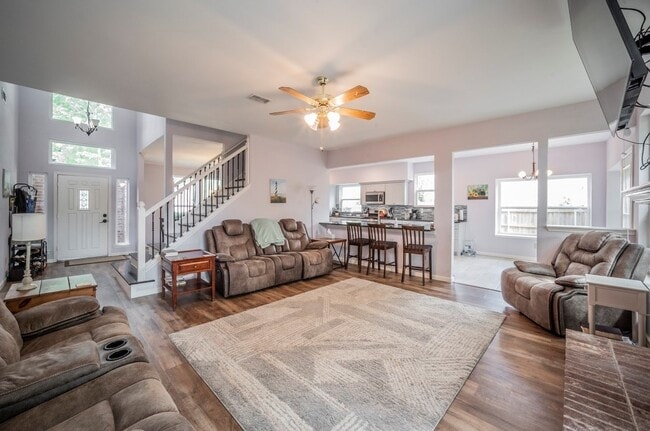 Foto del edificio - 7924 Ember Oaks Dr