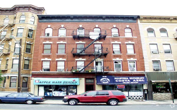 Building Photo - 216-218 48th St