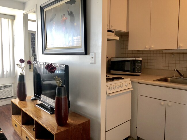 Building Photo - 2888 Ala Ilima St