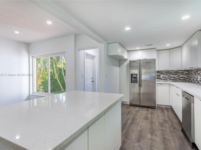 Foto del edificio - 2520 SW 22nd Terrace
