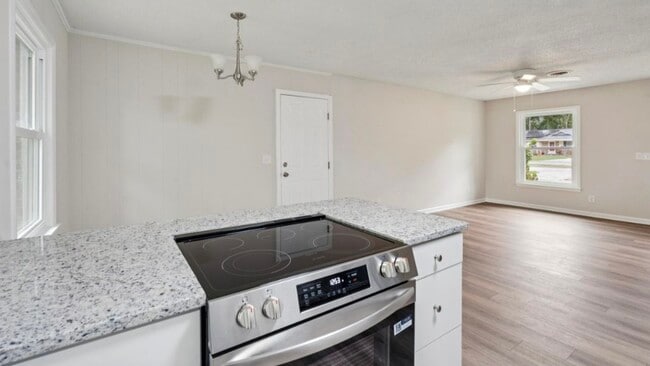 Foto del edificio - 103 Peake Ln