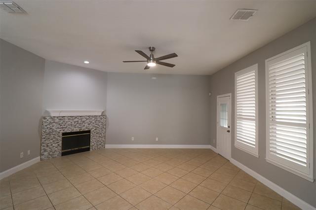 Building Photo - 1315 Westgate Dr