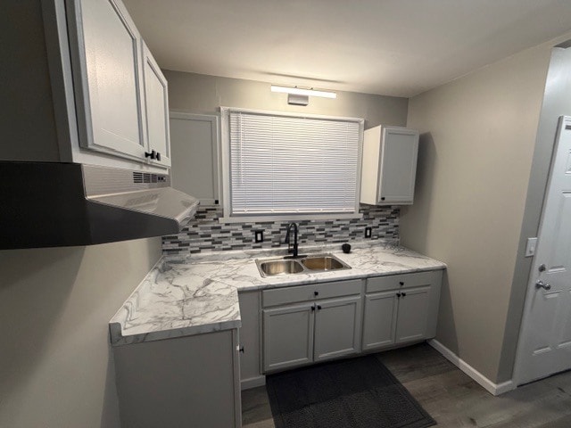 Building Photo - 12763 Cloverlawn Ave