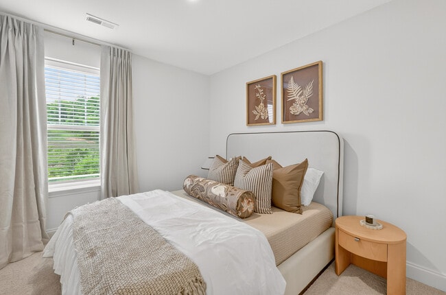 Building Photo - Residences at Hardin Valley