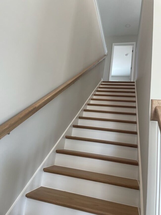 Building Photo - 3 BR 2.5 BA-  New Construction Townhouse f...