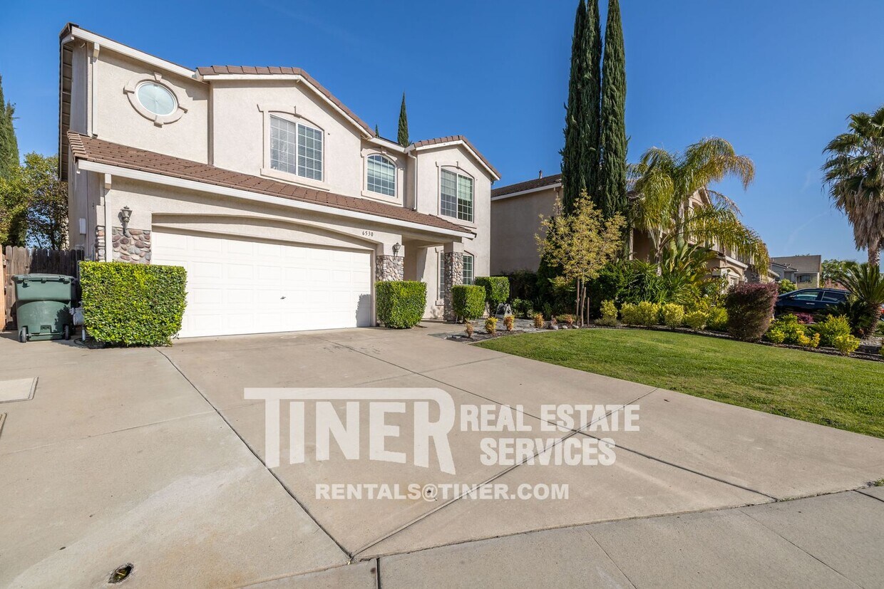 Foto principal - 6530 Aster Ct