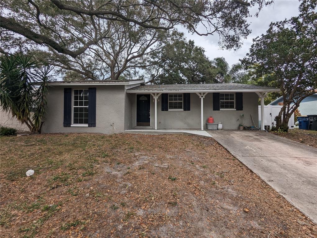Primary Photo - 2804 Applewood Dr