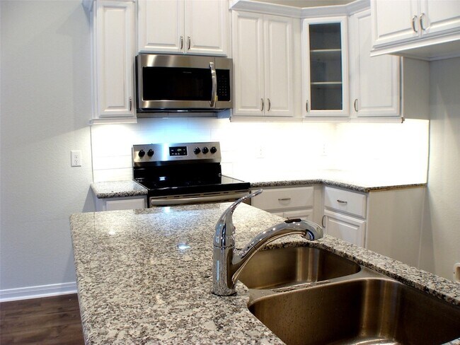 Foto del edificio - 16725 Stonefield St