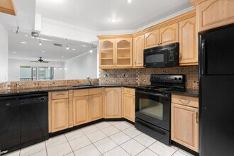 Building Photo - 6300 S Falls Cir Dr