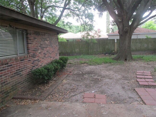 Building Photo - 12507 Bexley Dr
