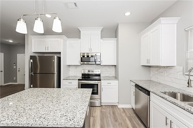 Building Photo - 251 Addy Ln