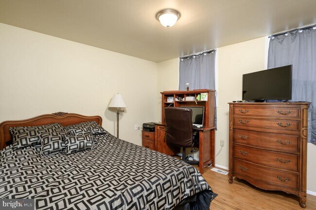 Foto del edificio - 115 Roberta Jean Ave