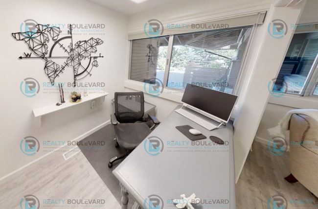 Building Photo - Amazing Custom Home-Resort Like Feel-, Sou...