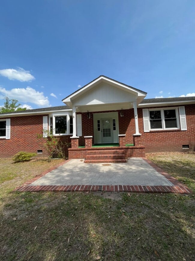 Building Photo - Perfect Mount Pleasant Location!