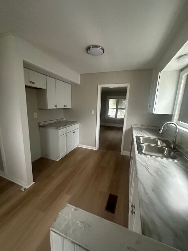 Foto del edificio - Cleveland East Side Single Section 8