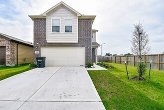 Building Photo - 15102 Darbydale Dr