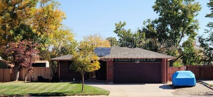 Building Photo - 516 Troy St
