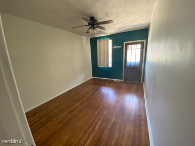 Building Photo - 2 br, 1 bath Apartment - 4963 Botanical Ave