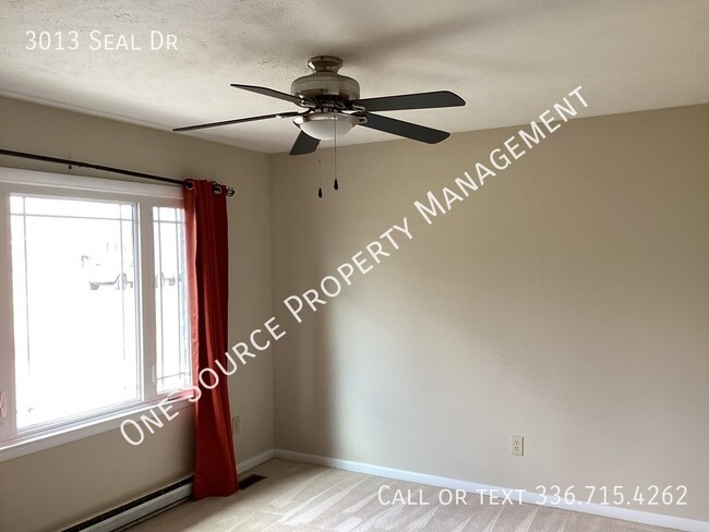 Building Photo - 3013 Seal Dr
