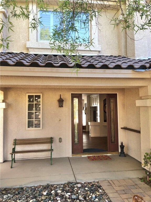 Building Photo - 10866 Royal Highlands St