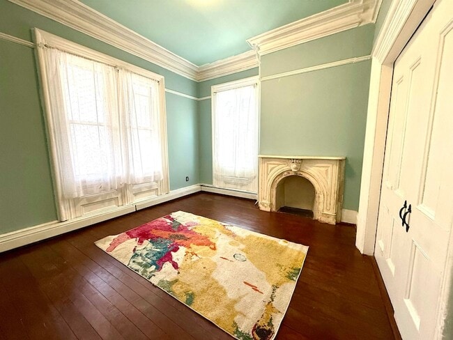 Photo - 61 Monitor St Apartment