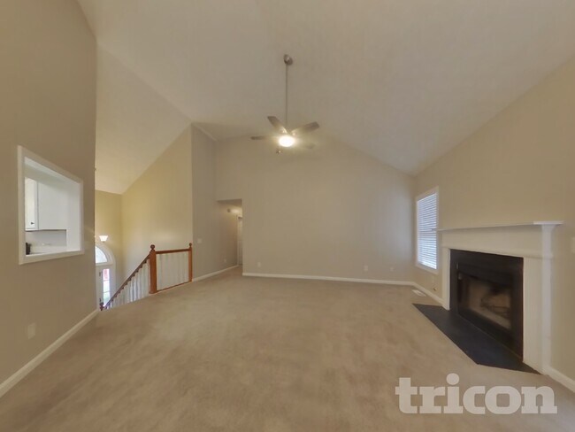 Foto del edificio - 125 Fawn Ln