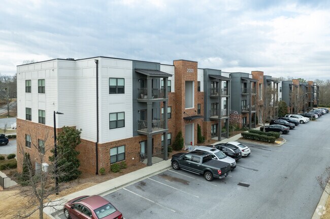 Building Photo - Bldg 1