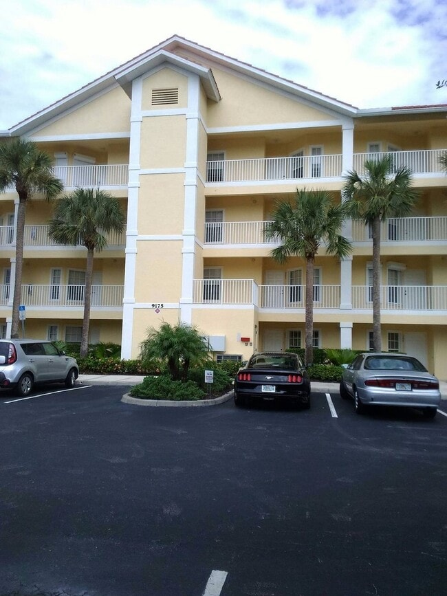 Building Photo - 9175 Celeste Dr