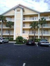 Building Photo - 9175 Celeste Dr