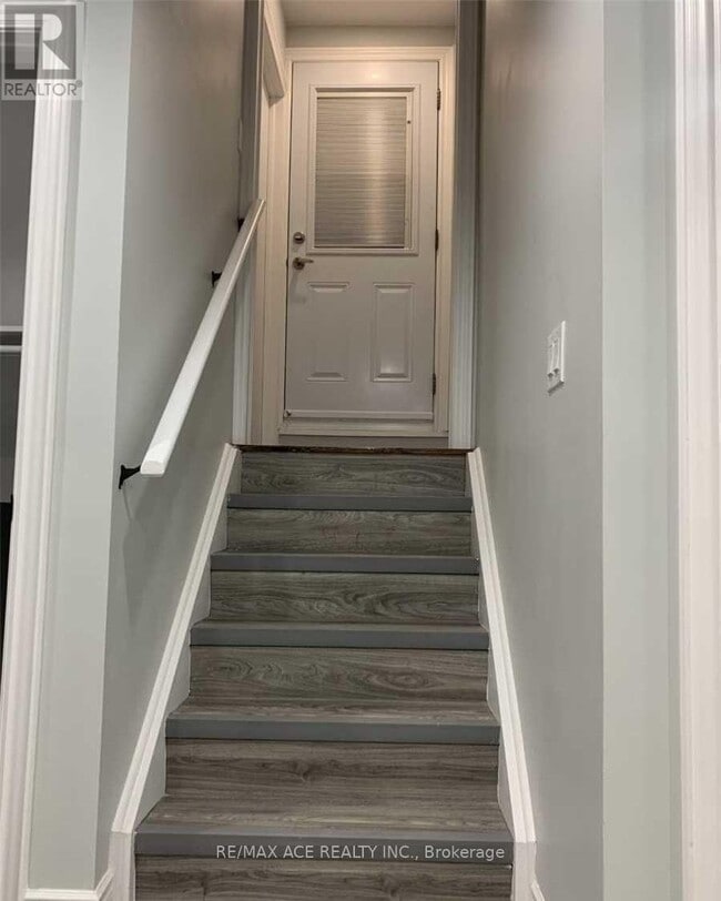 Building Photo - 36 Gillett Dr