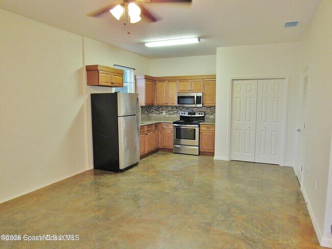 Foto del edificio - 39 Carmalt St