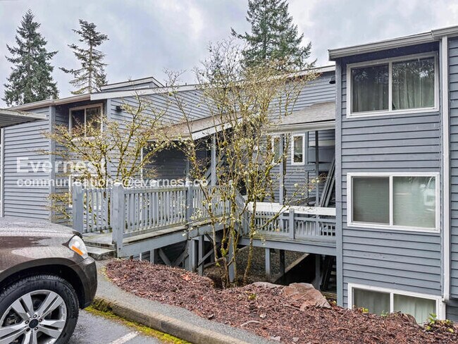 Foto del edificio - 9398 Redmond - Woodinville Rd NE