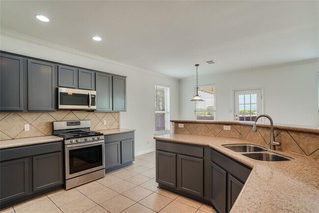 Building Photo - 360 Wildhorse Creek