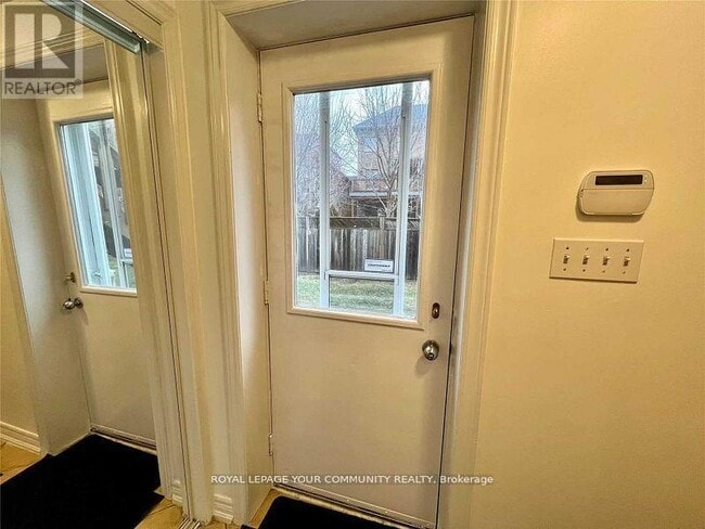 Building Photo - 173 Jeanne Dr