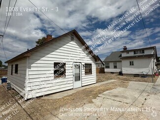 Building Photo - 1008 Everett St