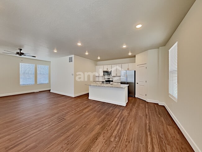 Building Photo - 11138 S Seagrass Dr