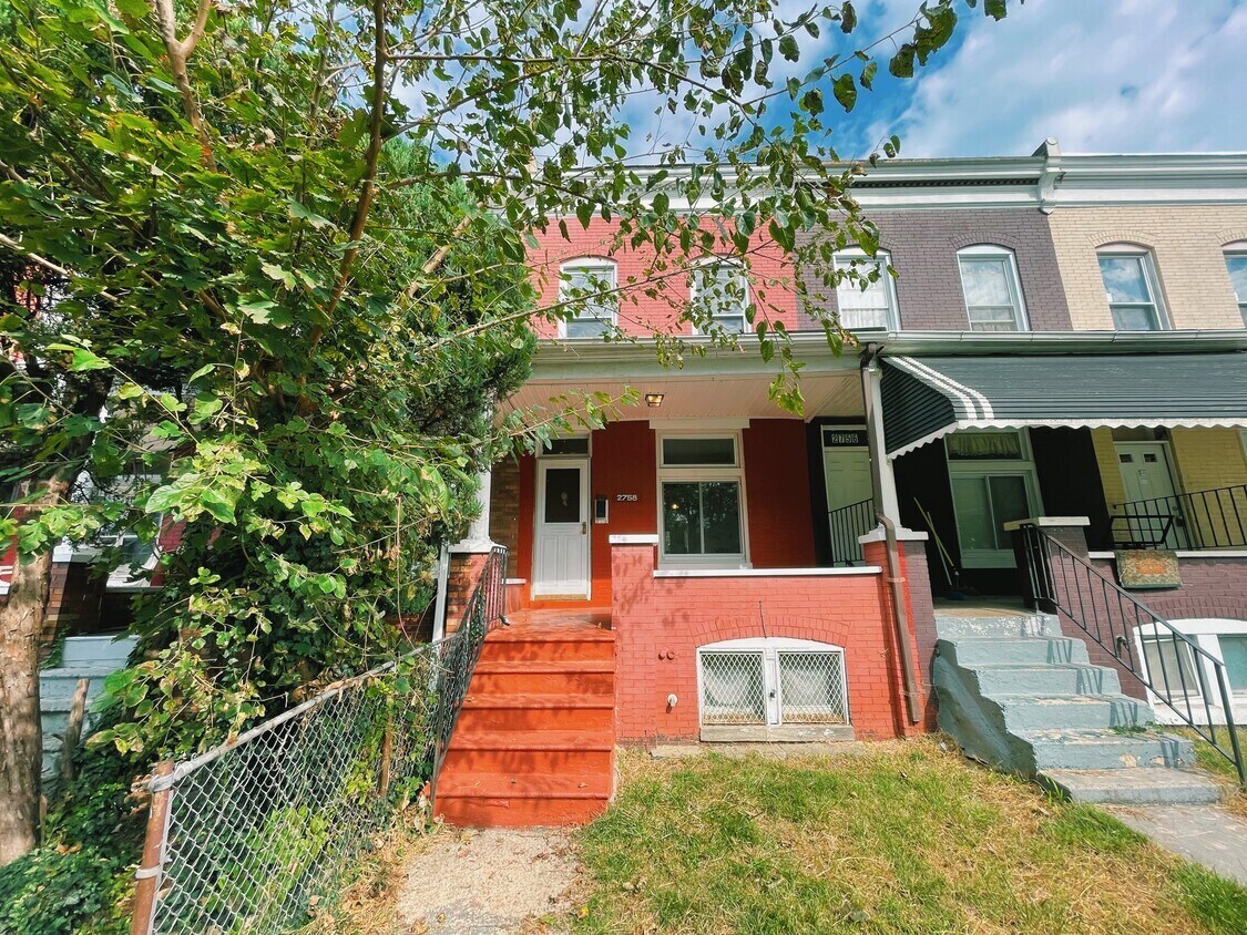 2758 Kinsey Ave, Baltimore, MD 21223 Townhome Rentals in Baltimore MD