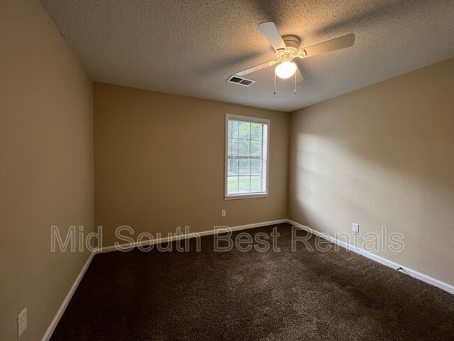 Building Photo - 1671 Dabbs Ave