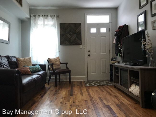 Building Photo - 2 br, 1 bath House - 1108 Sterrett St
