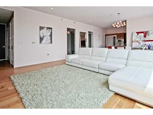 Building Photo - 45 Ivan Allen Jr Blvd NW