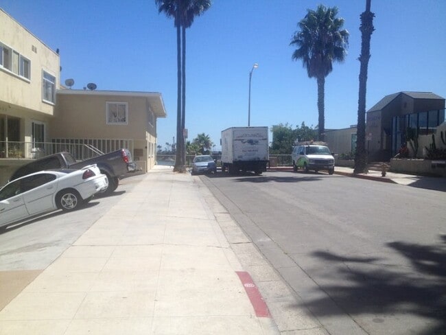 Photo - 6 3rd Pl Apartment