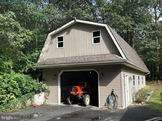 Building Photo - 1039 Elwood St