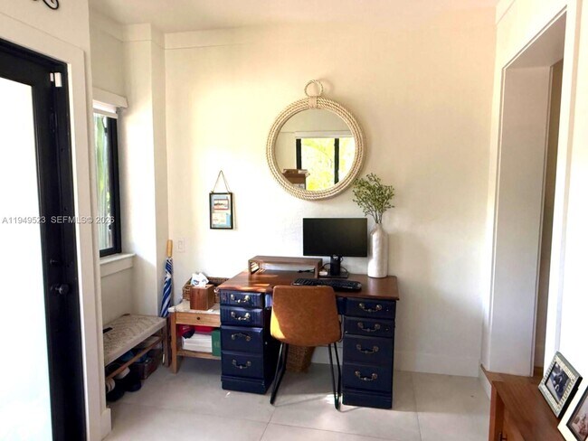 Foto del edificio - 5827 SW 29th St