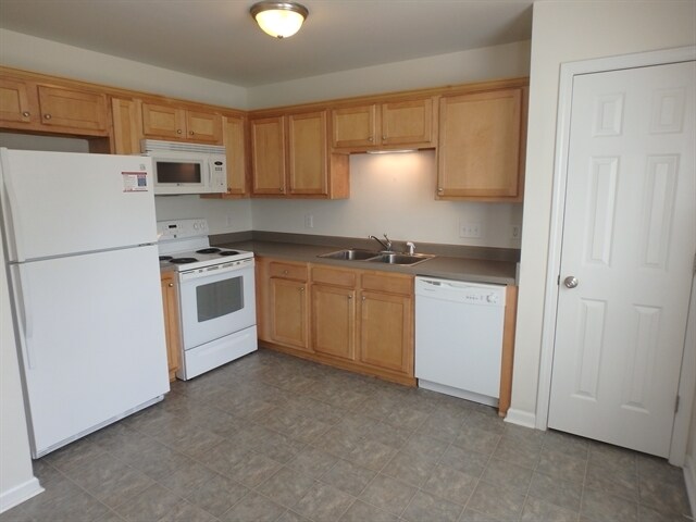 Foto del edificio - 43 Wolf Creek Ln