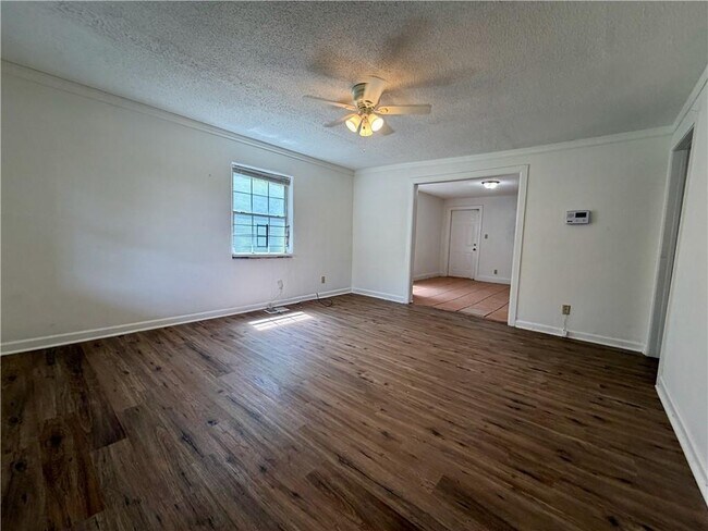 Foto del edificio - 1070 Ollie Cir NW