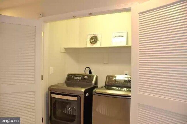 Foto del edificio - 503 Casey Ln