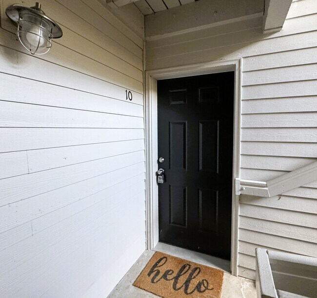 Photo - 10620 SW Davies Rd Townhome