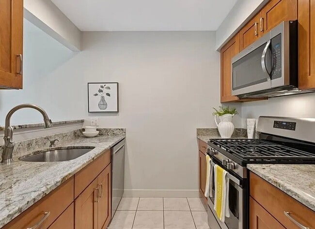Photo - 171 Swanton St Townhome