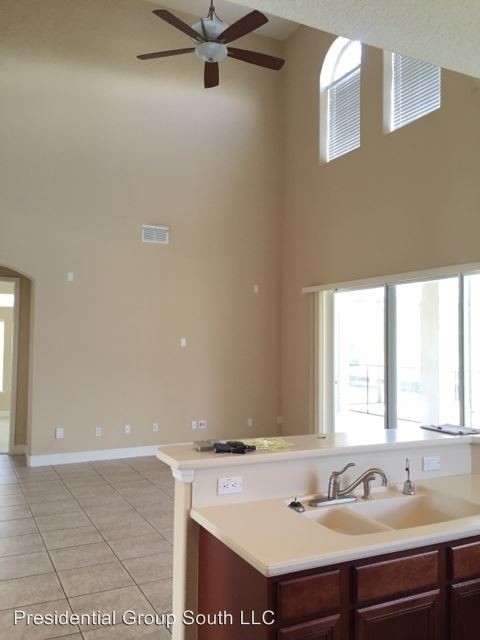 Building Photo - 4 br, 3.5 bath House - 5090 OTTERS DEN TRAIL