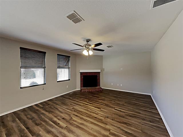 Building Photo - 9020 Cheswick Dr